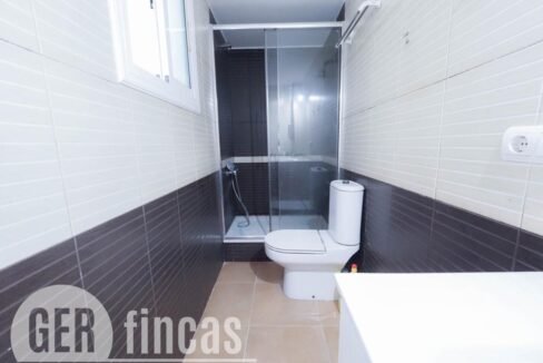 NURIA 4A1B74C3-EBA1-46B4-BF67-0FC487BE5B3B