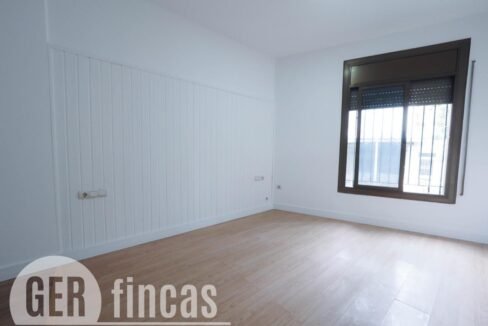 NURIA 5231688C-B211-4C95-8D94-122DA0C64EF7