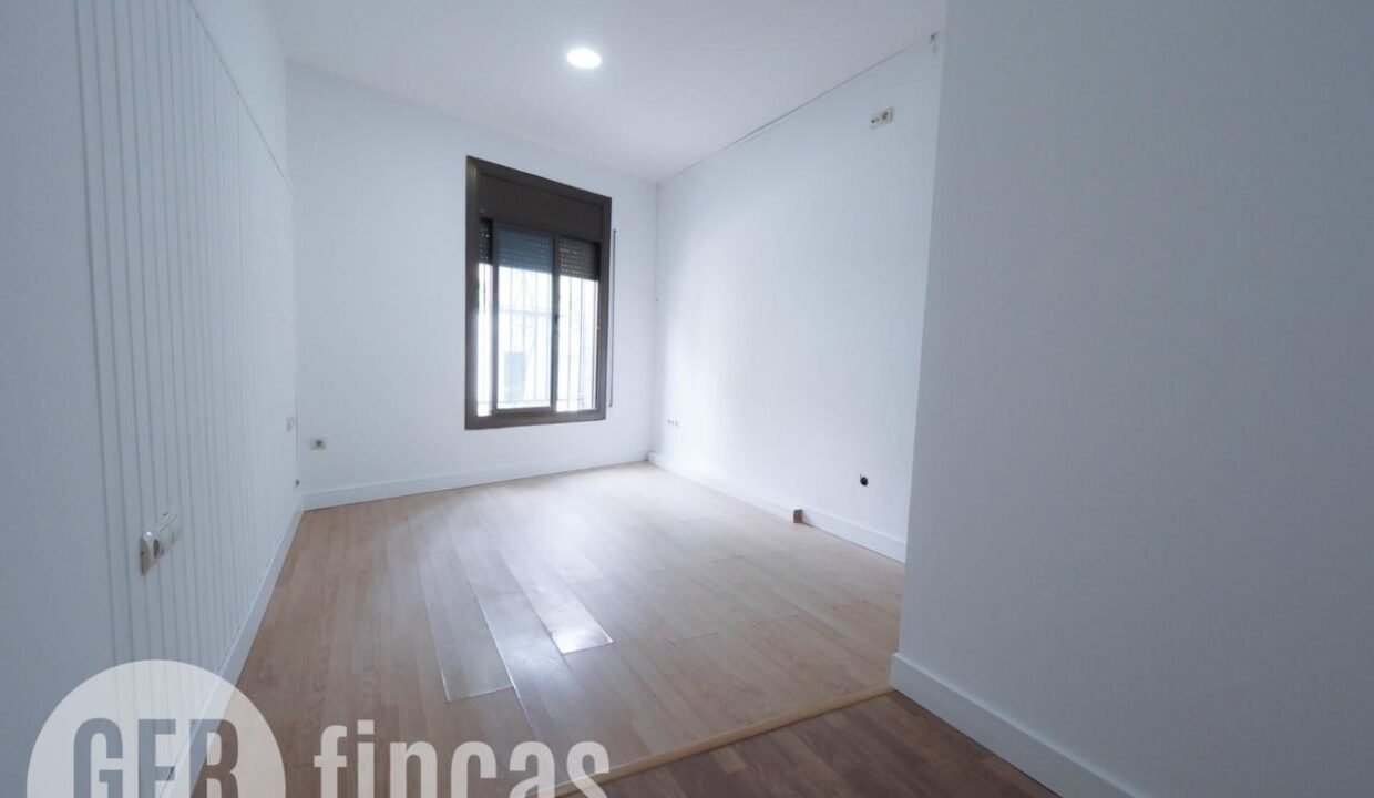NURIA 745AB315-7B72-474F-A5BC-F470EC036189