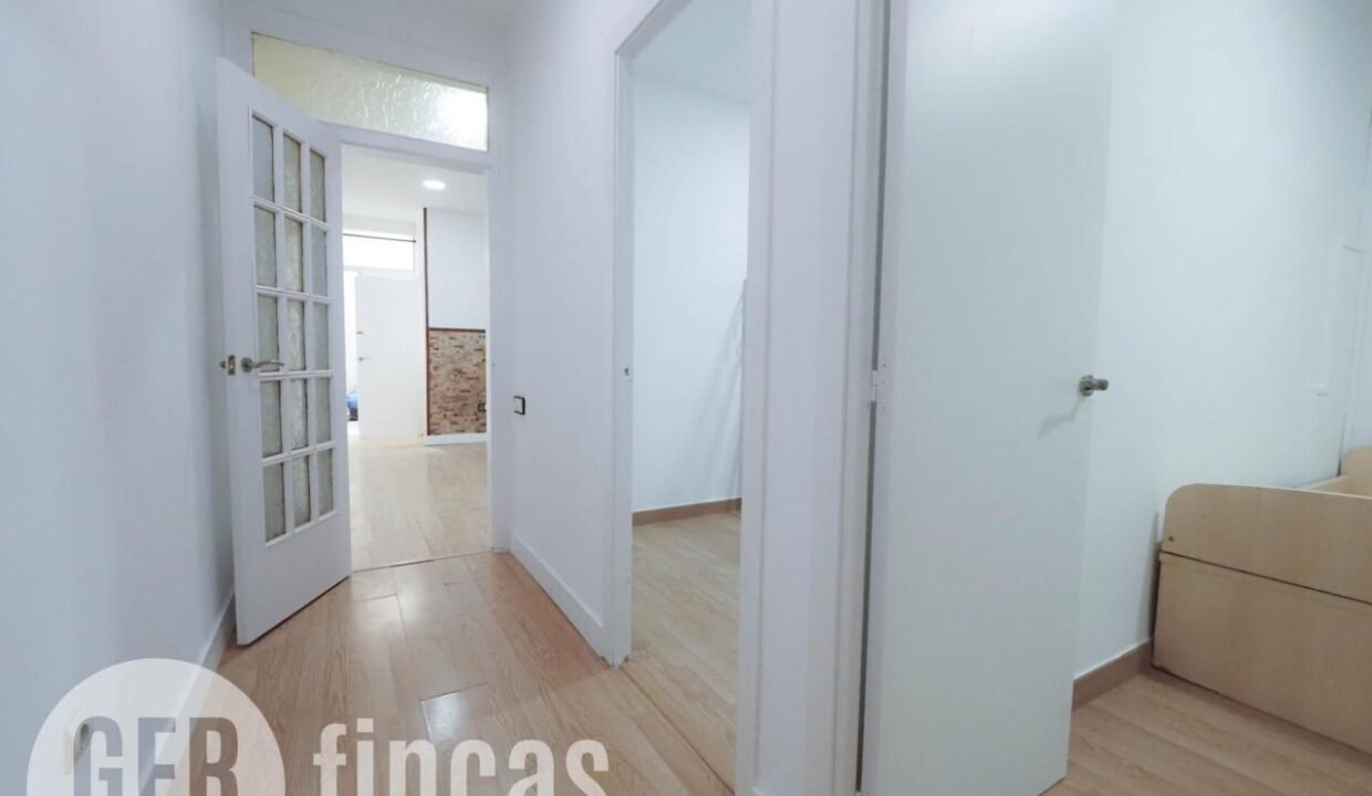 NURIA 86F32427-3BBB-4440-AA64-392645324C95