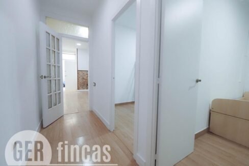 NURIA 86F32427-3BBB-4440-AA64-392645324C95