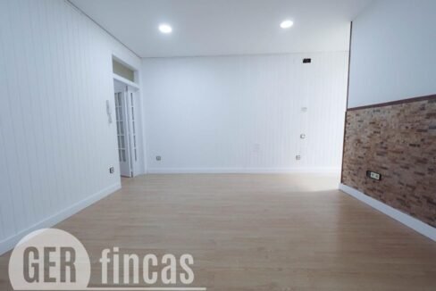 NURIA C8A09E46-3003-44B7-A992-8CC72F5F1C2D