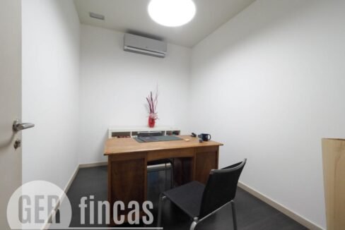 LOCAL RAMON LLULL04A4D6D3-AA78-454C-8278-84E48498D5C7