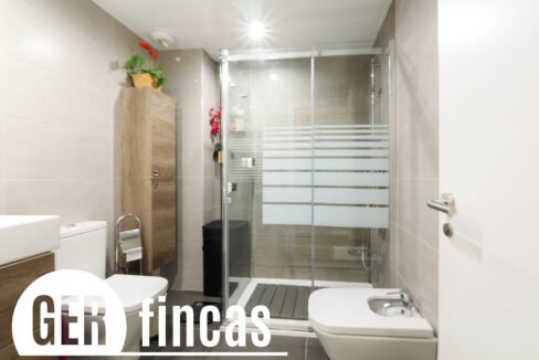 AV. CAN BELLET 68 068