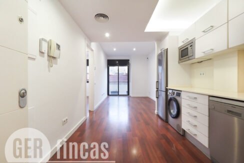 Menendez_208_2_4-290001