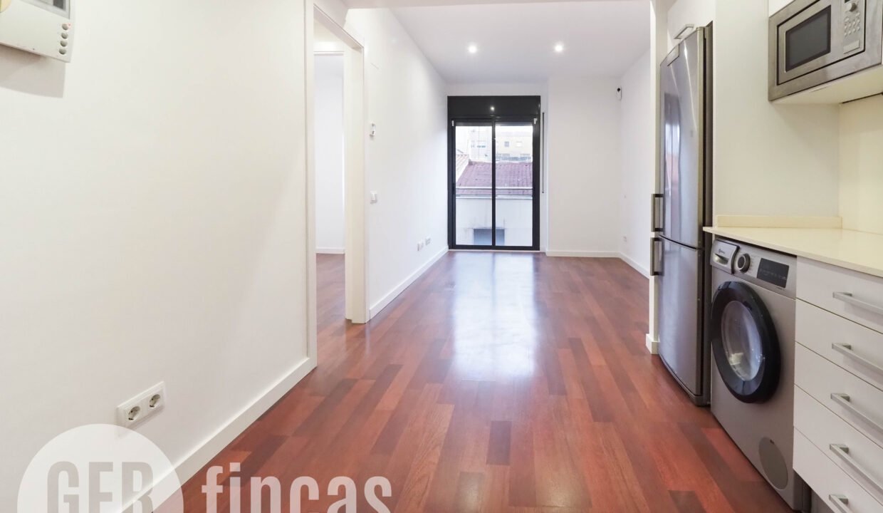 Menendez_208_2_4-290004