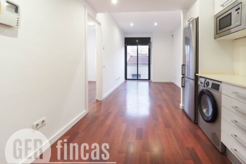 Menendez_208_2_4-290004