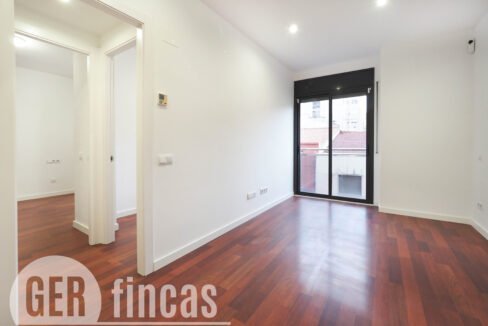 Menendez_208_2_4-290009