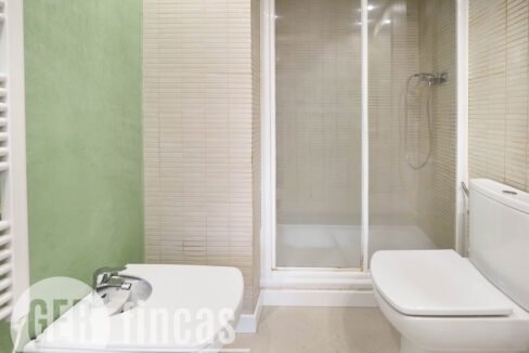 Menendez_208_2_4-290017