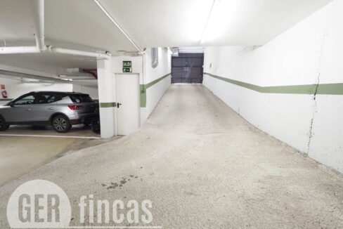 Menendez_208_2_4-290142