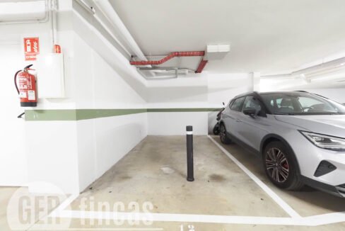 Menendez_208_2_4-290144