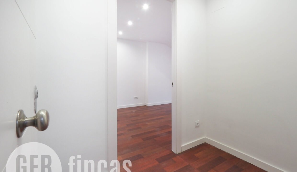 Menendez_208_3_1-290050