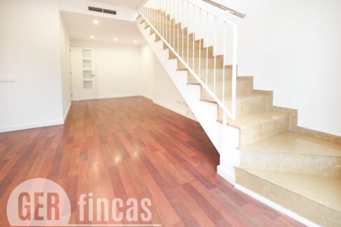 Menendez_208_3_1-290065