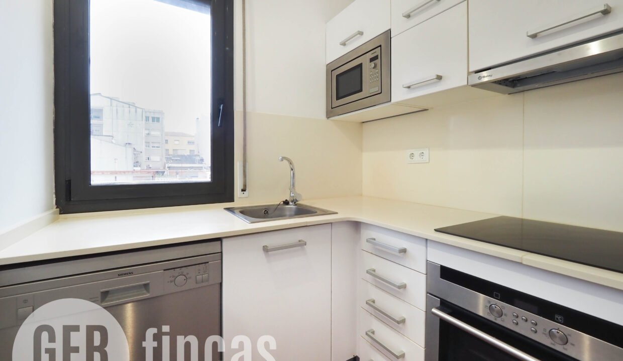 Menendez_208_3_1-290077