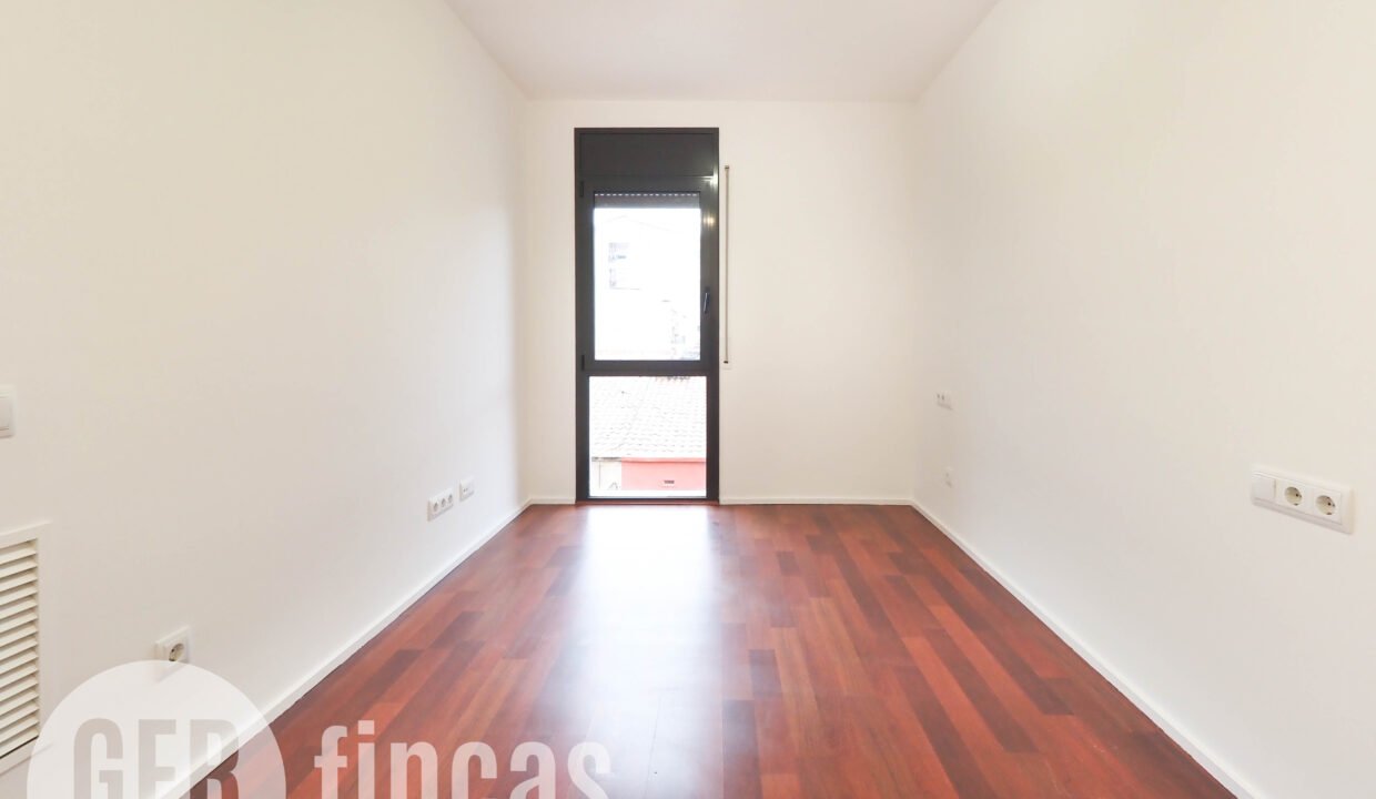 Menendez_208_3_1-290086