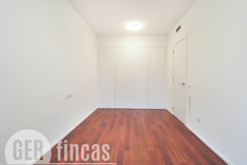 Menendez_208_3_1-290088