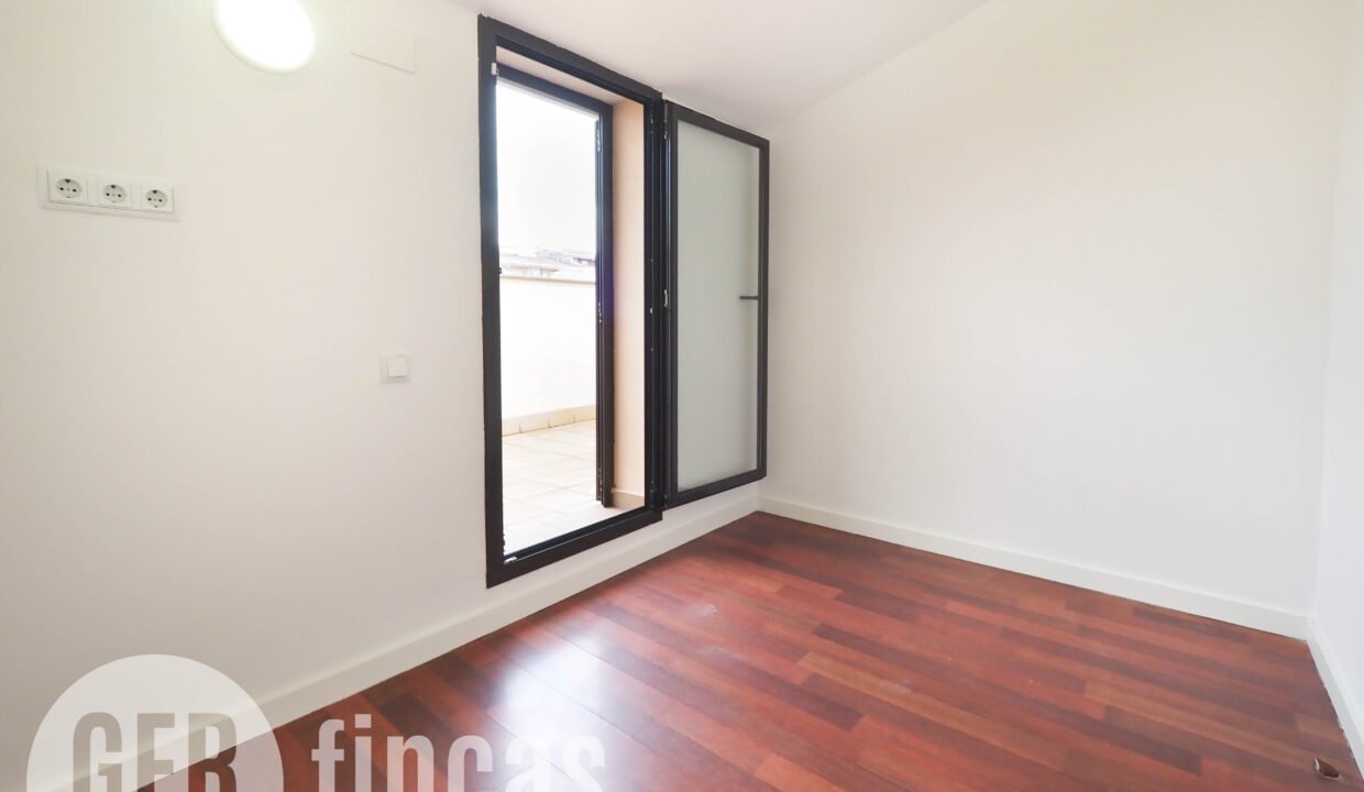 Menendez_208_3_1-290101