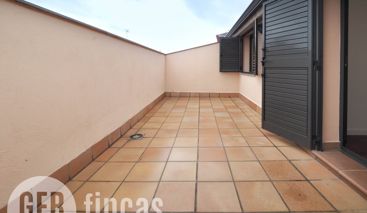 Menendez_208_3_1-290110