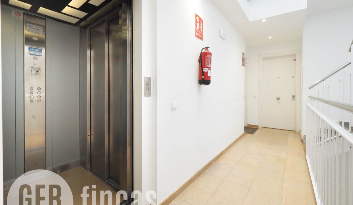 Menendez_208_3_1-290138