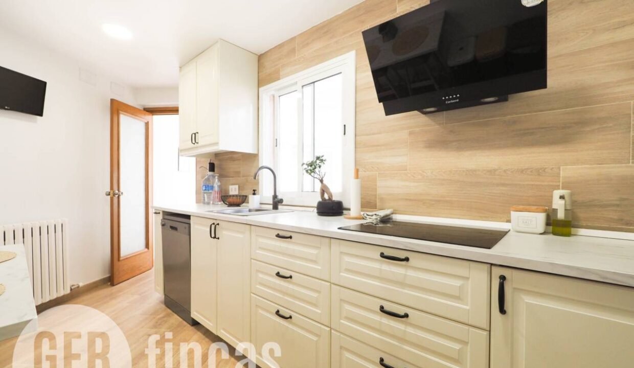 500806_61737060163_76bb7cad-c04a-4d17-b777-3da0459c66e5