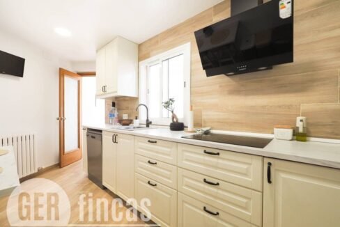 500806_61737060163_76bb7cad-c04a-4d17-b777-3da0459c66e5