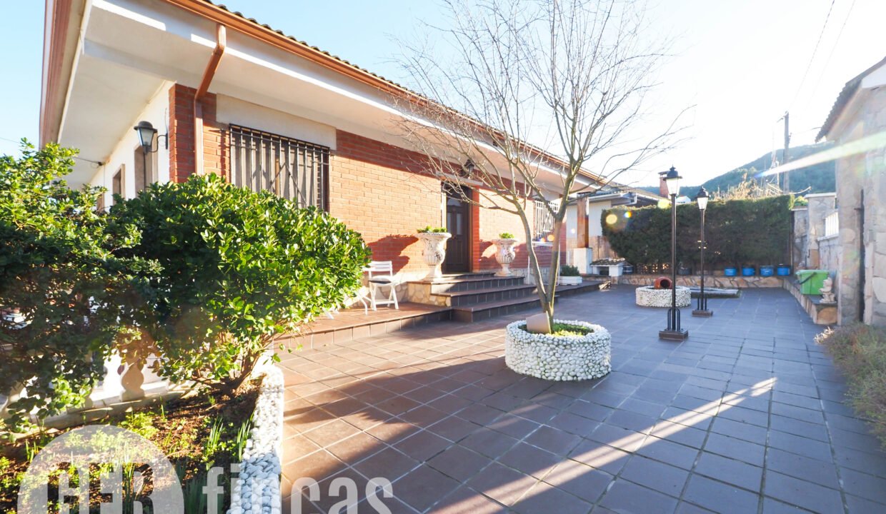 BERGUEDA2-5040002 - copia