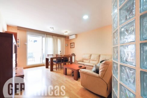 500806_61676879978_e1213b09-2f4a-48bc-b01b-2c86e16f2c79