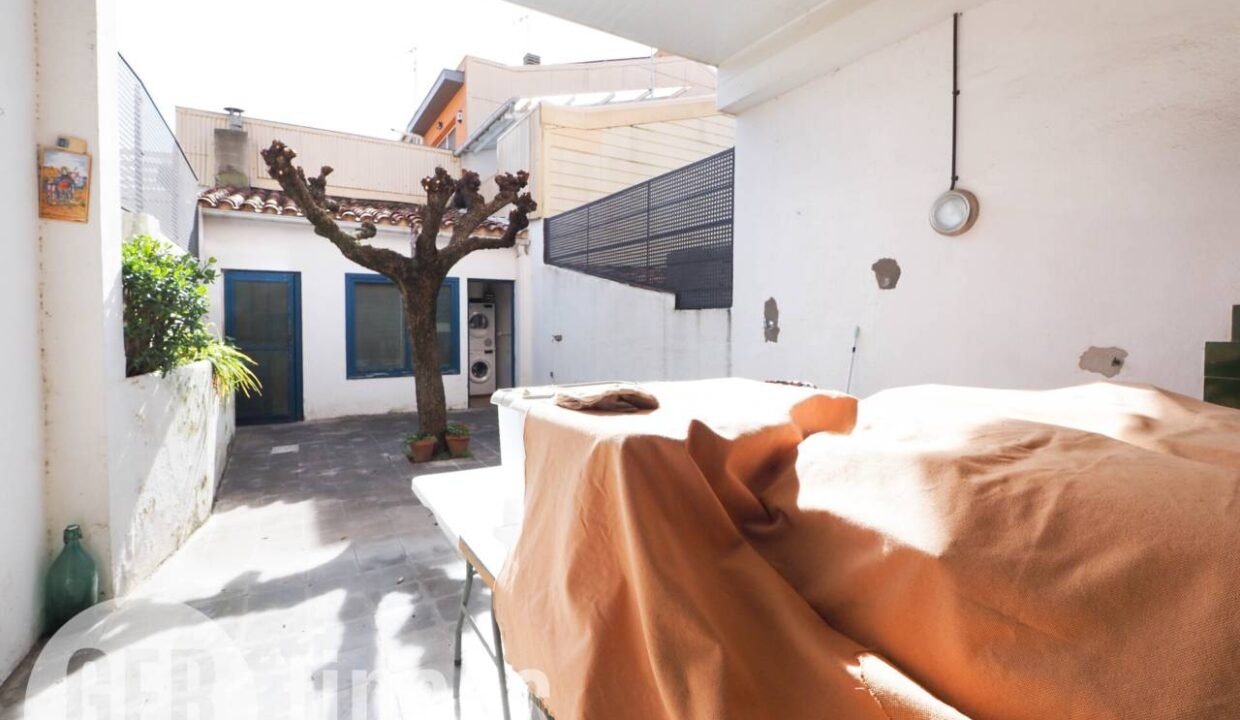 500806_61729685829_4d8179bf-dd50-4ff9-a2ae-92c47de637ee