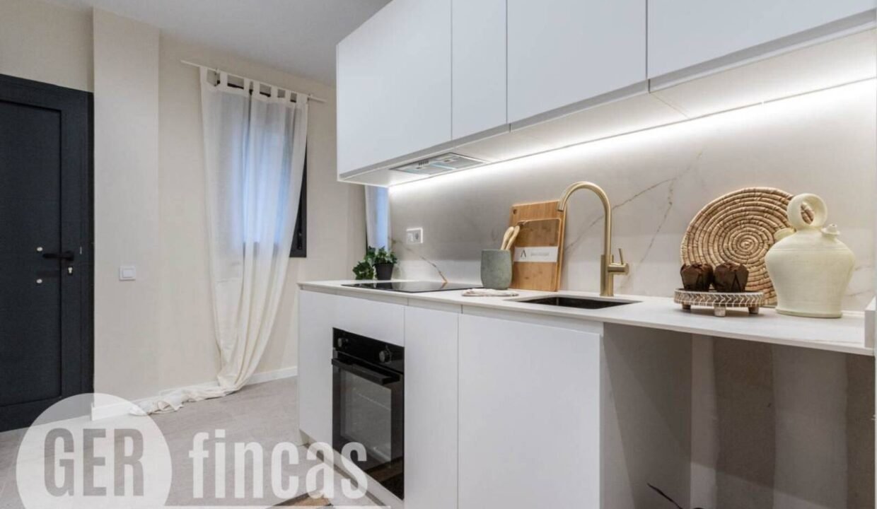 500806_62597470186_d7d28739-73d2-4ef0-b094-120d4b44852b