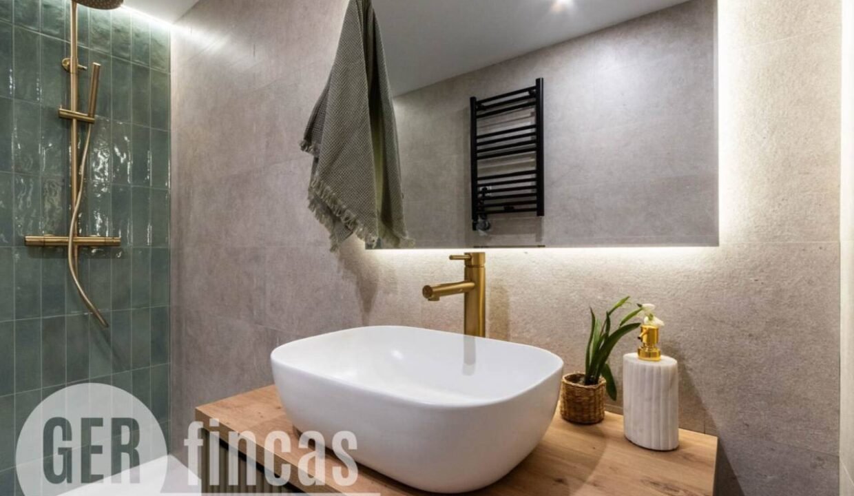 500806_62597470186_ea60ccca-48fe-4141-8dc7-192066a64a5a