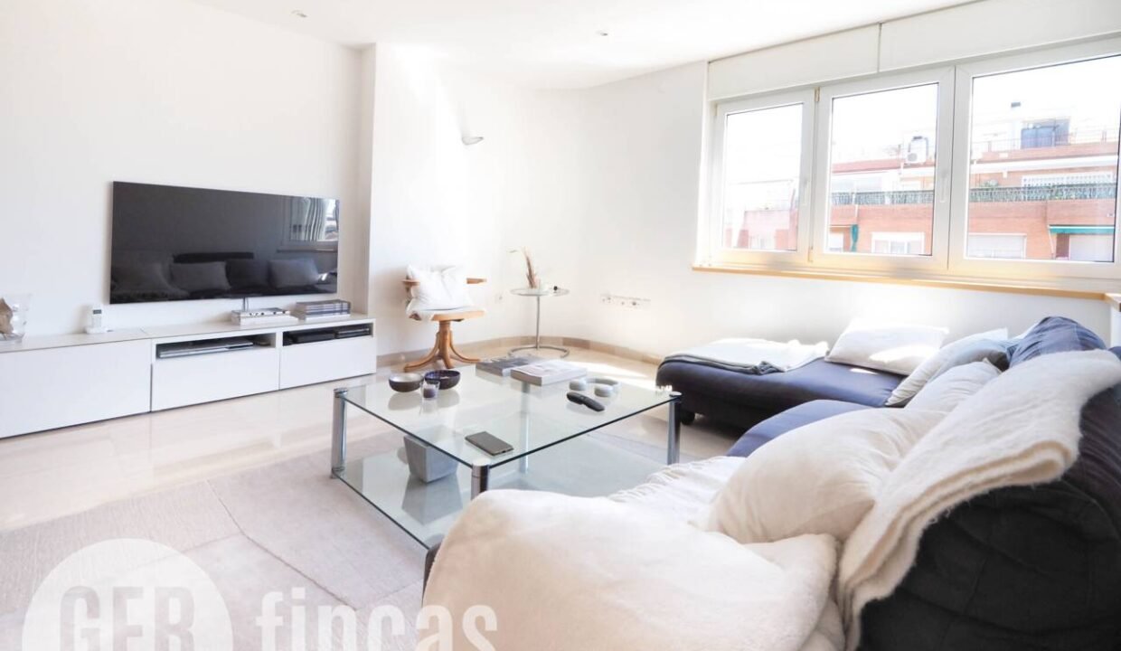 500806_63374805003_2389350f-9498-44cb-87e1-f0718b1f8ed7