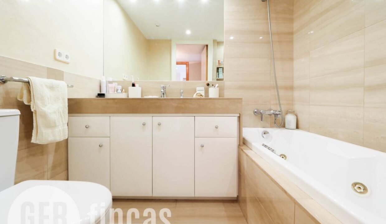 500806_63374805003_d4eae4da-c13b-461d-8c49-b4f8a6c73f83