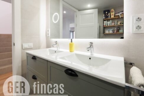 500806_63398216908_8aec719c-8580-4926-9cbf-5439901d266b