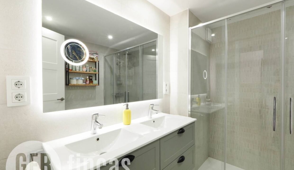 500806_63398216908_ab0f8dc3-13a1-4da0-95be-dc63cf58480e