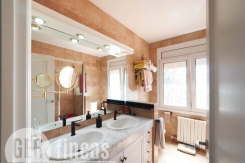 500806_63401334244_c838a813-a0cf-4c77-ab8f-0ca64746af9c